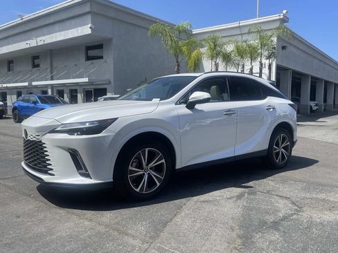 Used 2023 Lexus RX 350 Premium w/ Accessory Package (Z1) FWD image 6
