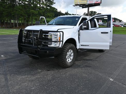 Used 2024 Ford F250 XLT AWD/4WD image 28