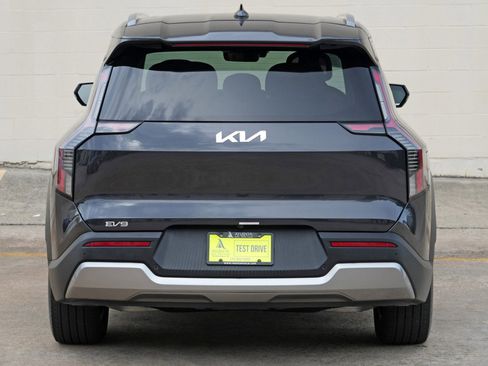 Used 2024 Kia EV9 Wind AWD/4WD image 53