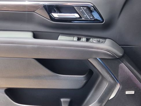 New 2026 Chevrolet Suburban Premier w/ Sun And Tow Package RWD image 16