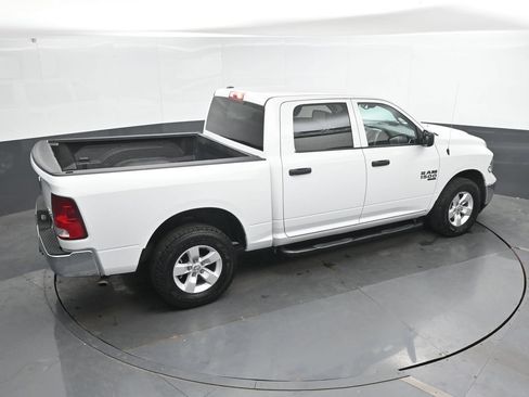 Used 2022 RAM 1500 Classic SLT AWD/4WD image 27