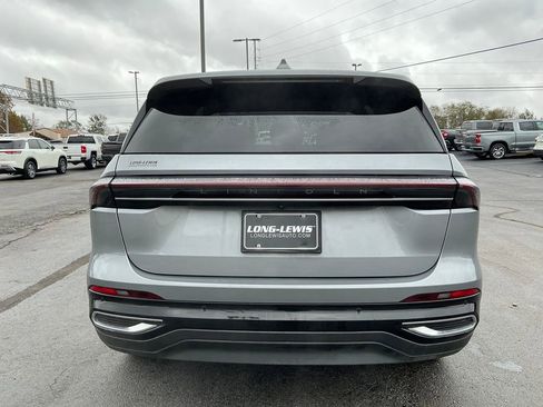 Certified 2025 Lincoln Nautilus Premier image 5