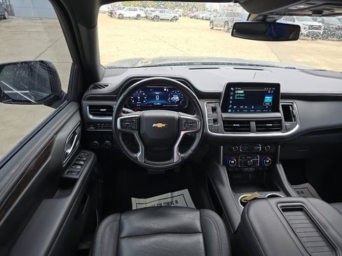 Used 2022 Chevrolet Tahoe LT w/ Luxury Package image 9