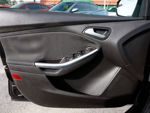 Used 2013 Ford Focus ST image 43