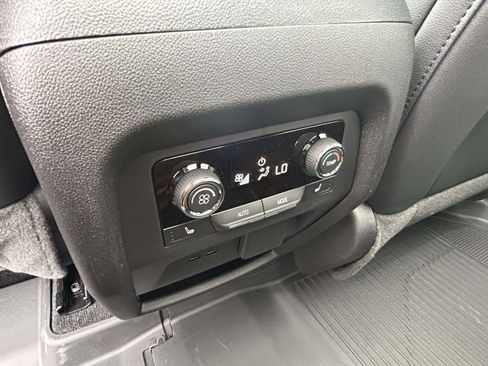 New 2026 Chevrolet Traverse High Country w/ LPO, Floor Liner Package AWD/4WD image 14