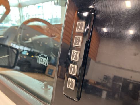 Certified 2022 Ford F150 XLT w/ Equipment Group 302A High image 10