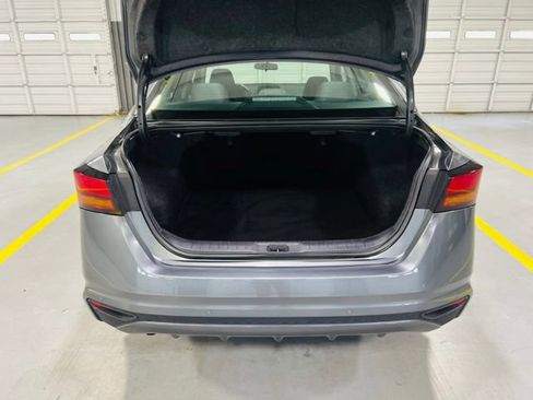 Used 2025 Nissan Altima 2.5 S FWD image 9