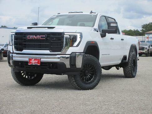 New 2026 GMC Sierra 2500 Pro AWD/4WD image 9