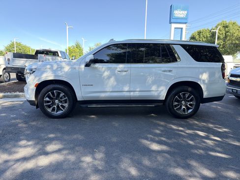 Used 2021 Chevrolet Tahoe LT w/ LT Signature Package AWD/4WD image 7