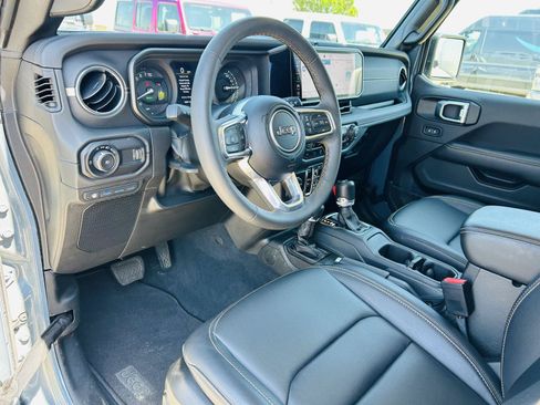 Used 2024 Jeep Wrangler Unlimited Sahara w/ Safety Group AWD/4WD image 11