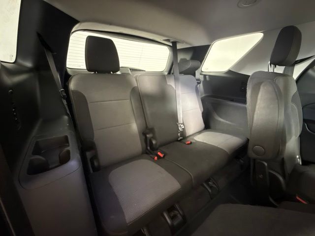Used 2018 Chevrolet Traverse LT w/ LPO, Floor Liner Package AWD/4WD image 32