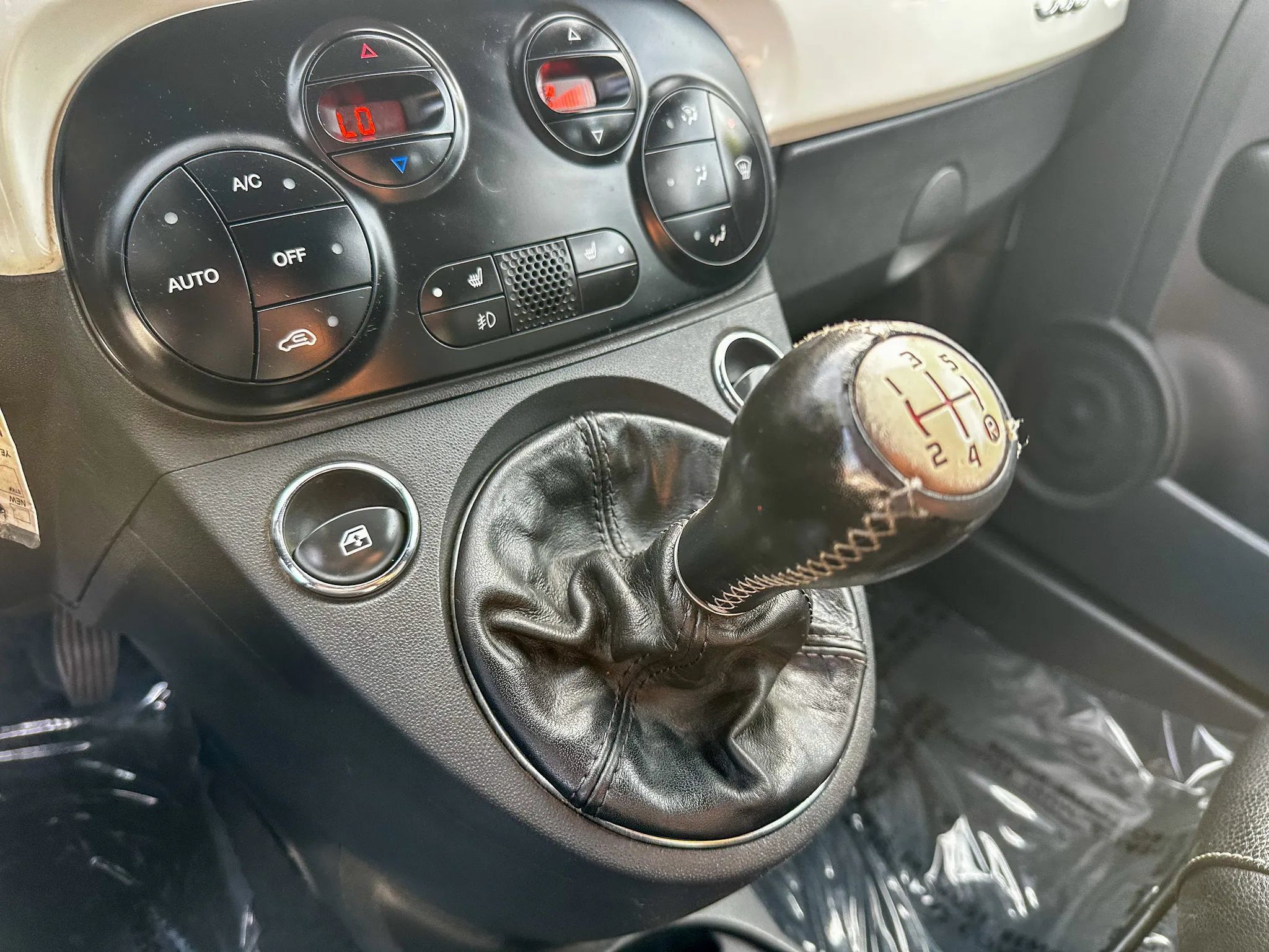 Used 2013 FIAT 500 Turbo w/ Beats Audio Pkg FWD image 20