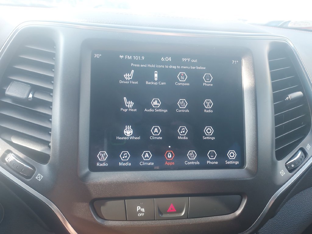 Used 2019 Jeep Cherokee Trailhawk w/ Cold Weather Group AWD/4WD image 14