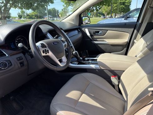 Used 2013 Ford Edge Limited w/ Driver Entry Pkg FWD image 11