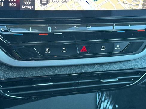 Used 2024 Volkswagen ID.4 2WD image 20