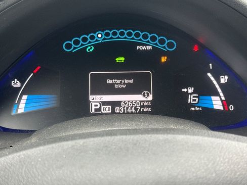Used 2013 Nissan Leaf SV w/ LED & Quick Charge Pkg image 39