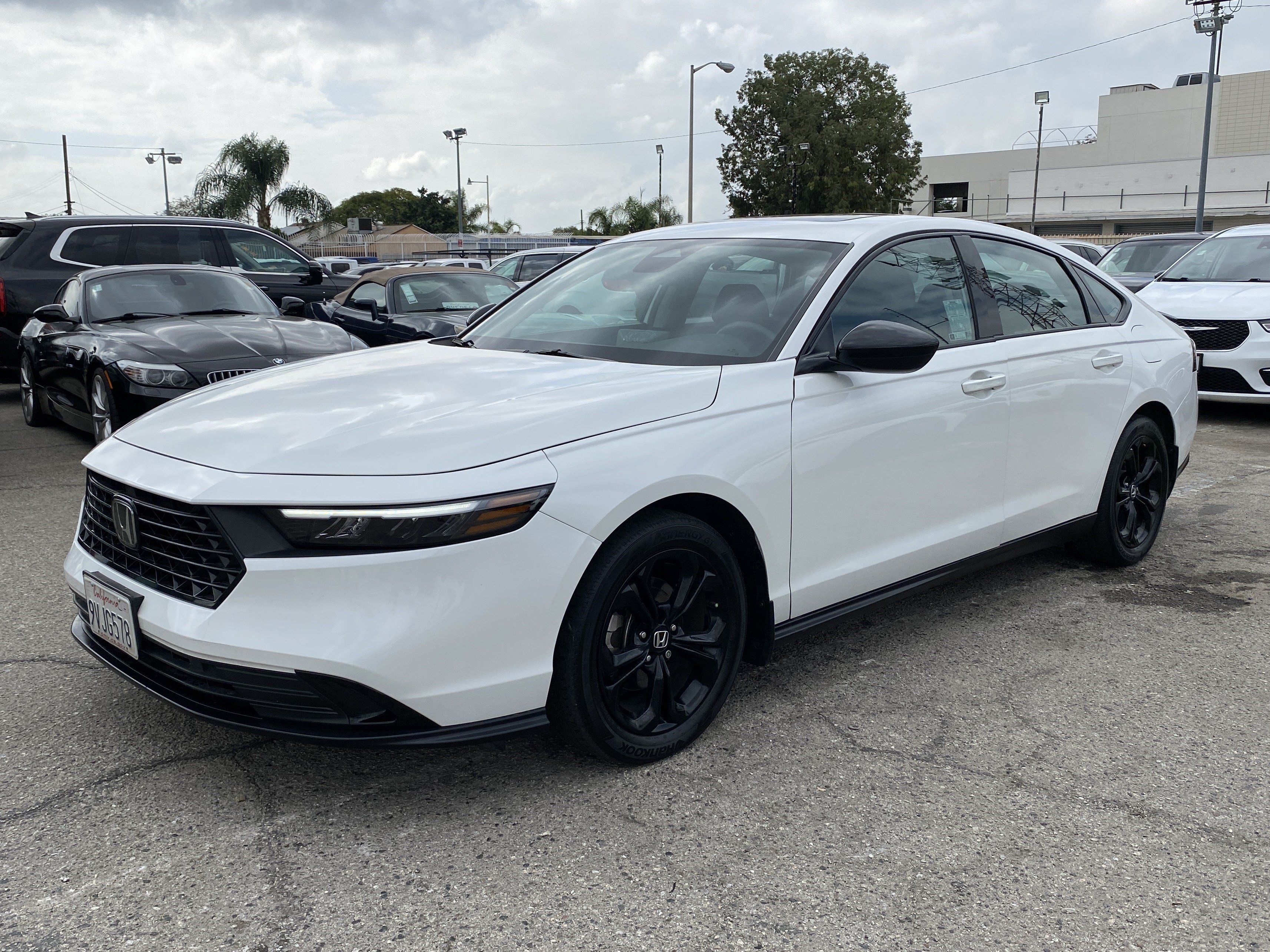 Used 2025 Honda Accord SE image 2