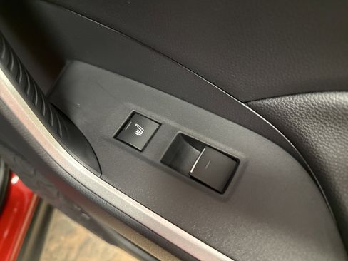 Used 2024 Toyota RAV4 SE w/ Weather & Moonroof Package image 20