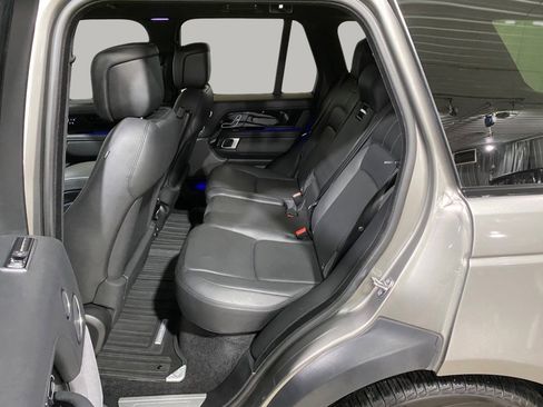 Used 2019 Land Rover Range Rover Supercharged image 10