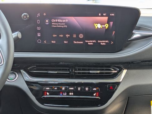 New 2026 Buick Envista Avenir FWD image 19