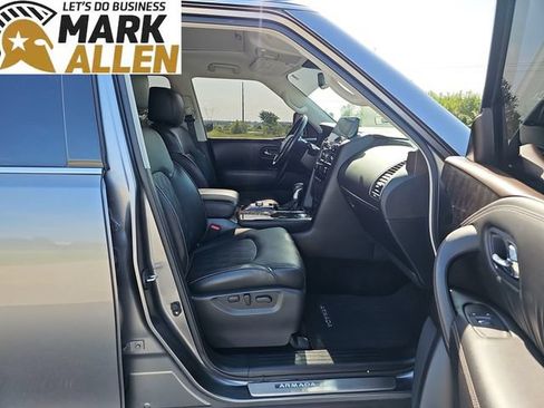 Used 2023 Nissan Armada Platinum w/ Captain's Chairs Package RWD image 27