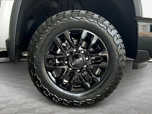 New 2025 Chevrolet Silverado 2500 LT w/ Trail Boss Package image 13