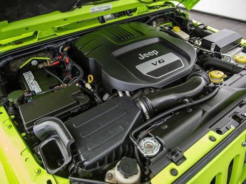 Used 2017 Jeep Wrangler Unlimited Rubicon image 46