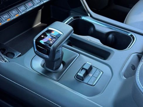 Used 2024 GMC Sierra 1500 AT4X image 38