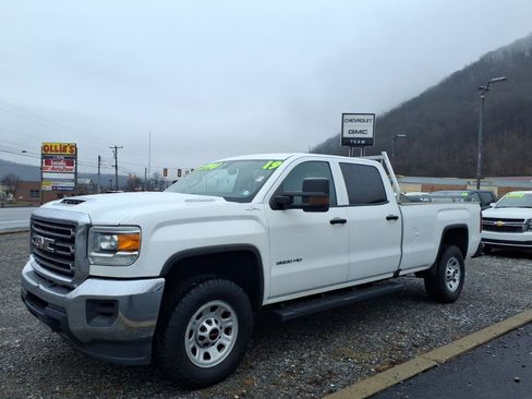 Used 2019 GMC Sierra 3500 4x4 Crew Cab image 3