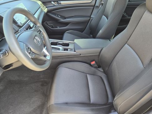Used 2020 Honda Accord LX image 9