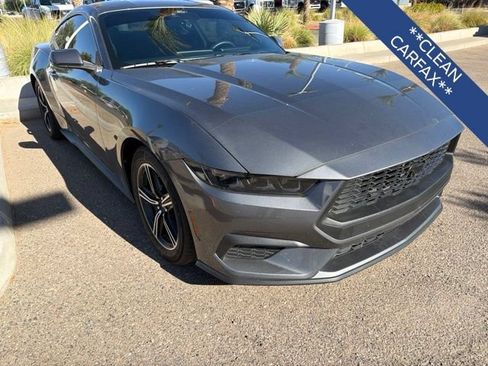 Used 2025 Ford Mustang Coupe RWD image 4