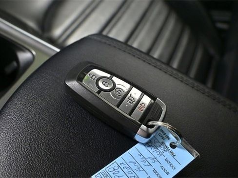 Used 2022 Ford Edge SEL w/ Convenience Package image 25