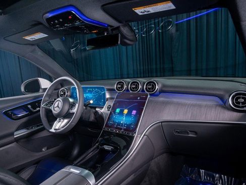 Certified 2026 Mercedes-Benz GLC 300 image 4