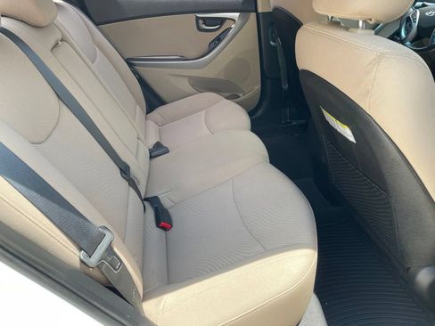 Used 2016 Hyundai Elantra Value Edition FWD image 18