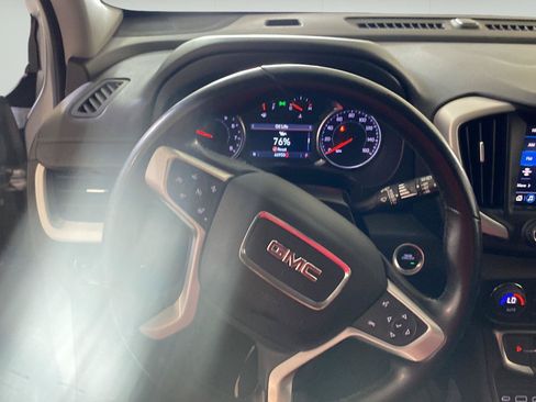 Used 2024 GMC Terrain SLT FWD image 54