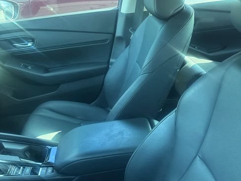 Used 2023 Honda Accord EX-L image 2
