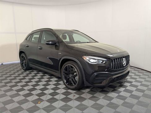 Used 2023 Mercedes-Benz GLA 35 AMG 4MATIC image 4