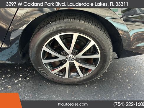 Used 2017 Volkswagen Jetta SE FWD image 18