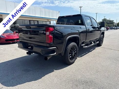 Used 2025 Chevrolet Silverado 2500 Custom w/ Custom Value Package AWD/4WD image 3