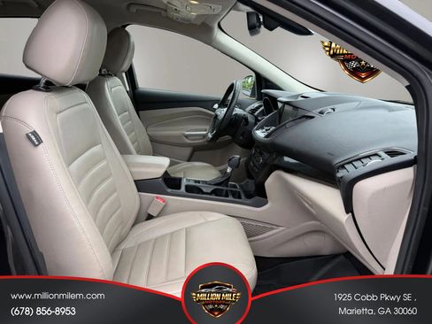 Used 2017 Ford Escape Titanium FWD image 15