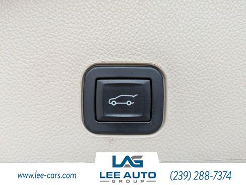 Used 2016 Cadillac SRX Performance w/ Driver Awareness Package image 11