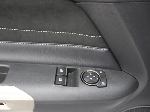 Used 2018 Ford Mustang Shelby GT350 w/ Electronics Package image 35