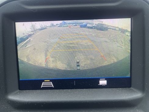 Used 2020 Chevrolet Silverado 1500 Custom w/ Custom Value Package image 13