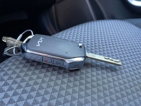 Used 2025 Kia Soul LX w/ LX Technology Package image 22