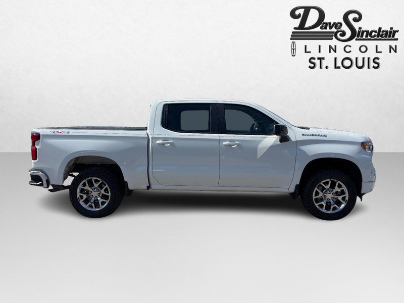 Used 2024 Chevrolet Silverado 1500 RST AWD/4WD image 2