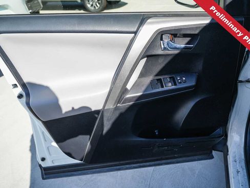 Used 2016 Toyota RAV4 XLE FWD image 16