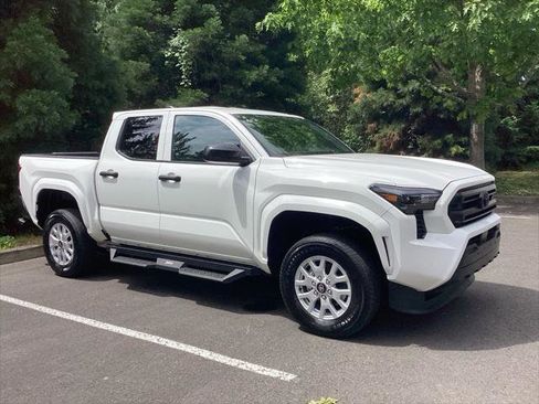 Certified 2024 Toyota Tacoma SR w/ SR Upgrade Package RWD image 7