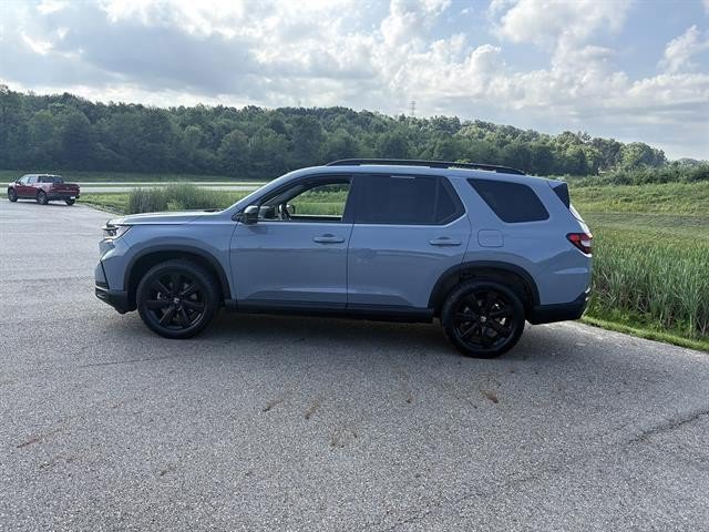 Used 2025 Honda Pilot Black Edition image 4