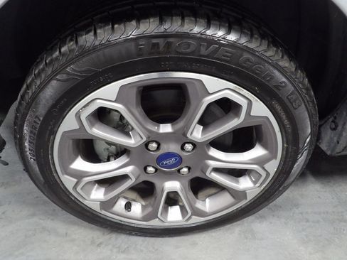 Used 2020 Ford EcoSport Titanium AWD/4WD image 19