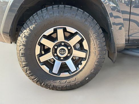 Used 2024 Toyota 4Runner TRD Off-Road Premium w/ Moonroof Package image 40